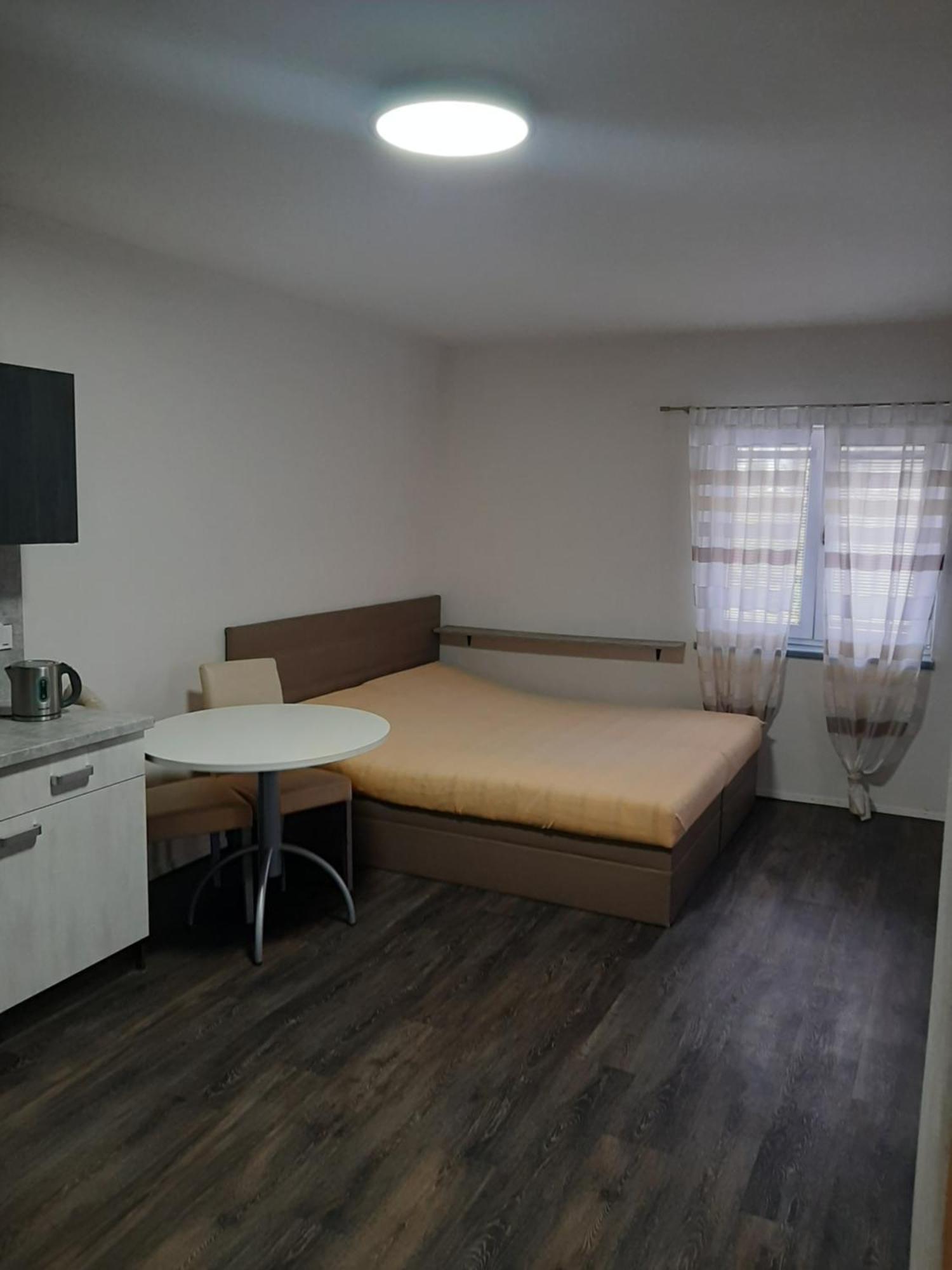 Apartman U Lesa Horšovský Týn Eksteriør billede